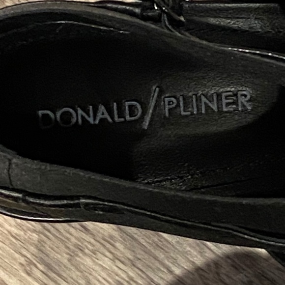 NWOB Donald Pliner Edie Office Siren Open Toe Black Italian Leather Heels 8.5 - Picture 10 of 16